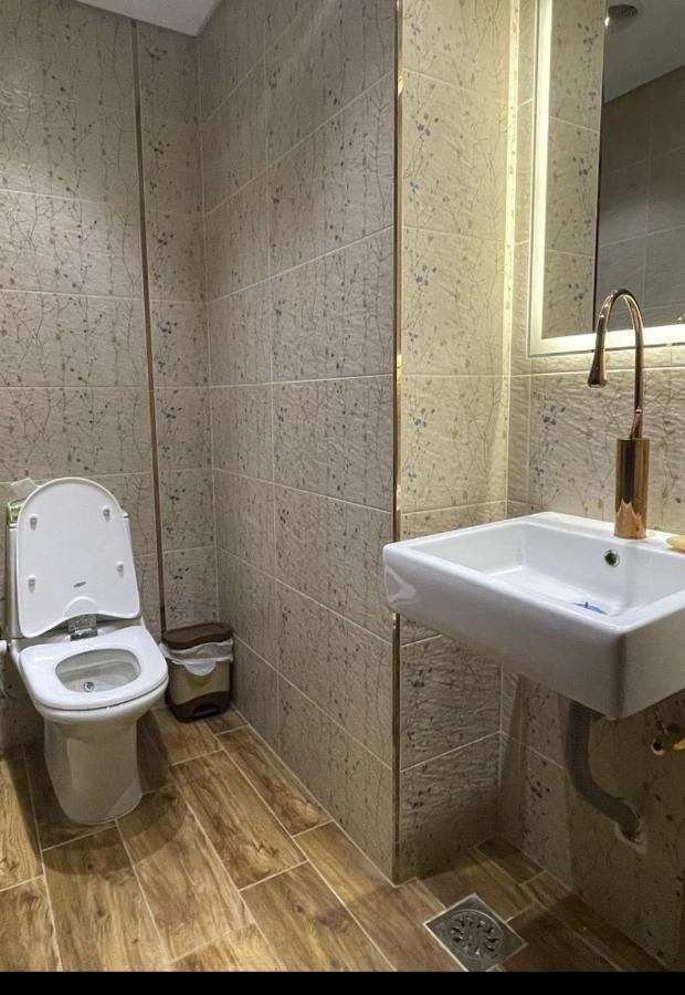 Apartment للايجار كورنيش المعادي *