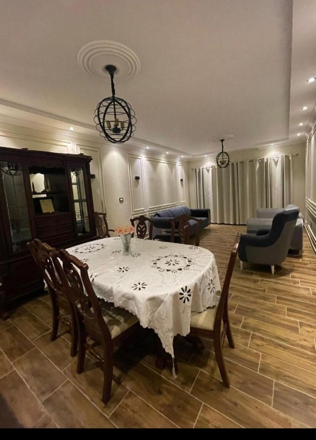 Apartment للايجار كورنيش المعادي *